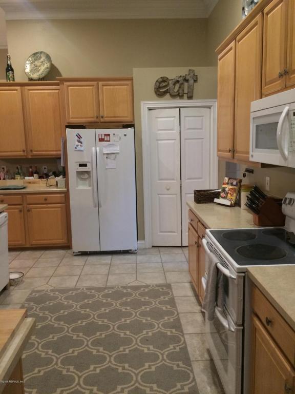 1644Country Walk Dr, Fleming Island, FL 32003