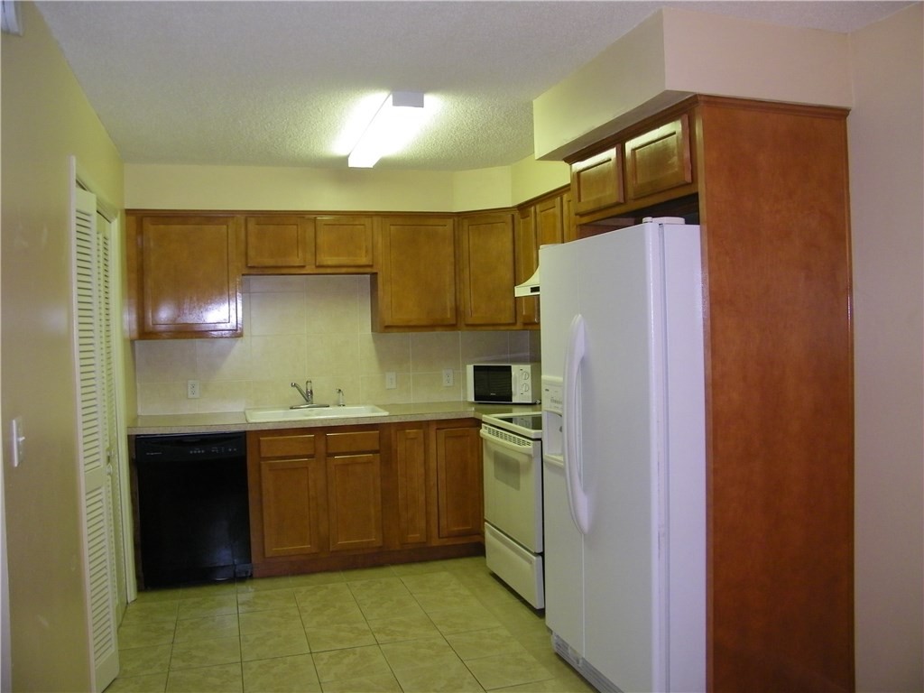 2700 Mizell Avenue, Fernandina Beach, FL 32034