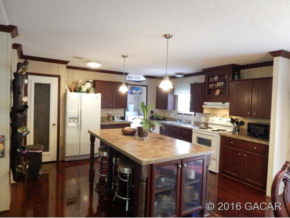 568 SW Texas LN, Ft. White, FL 32038