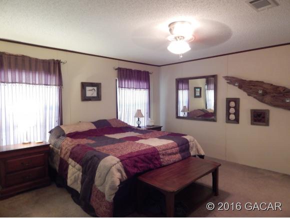 568 SW Texas LN, Ft. White, FL 32038