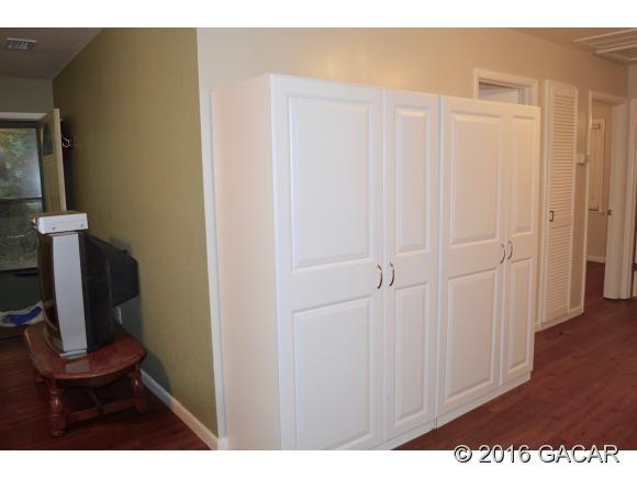 411 Southwest Nebraska Terrace, Ft. White, FL 32038