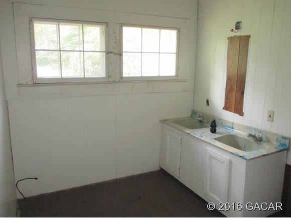 2320 Northeast Washington Street, Lake City, FL 32055