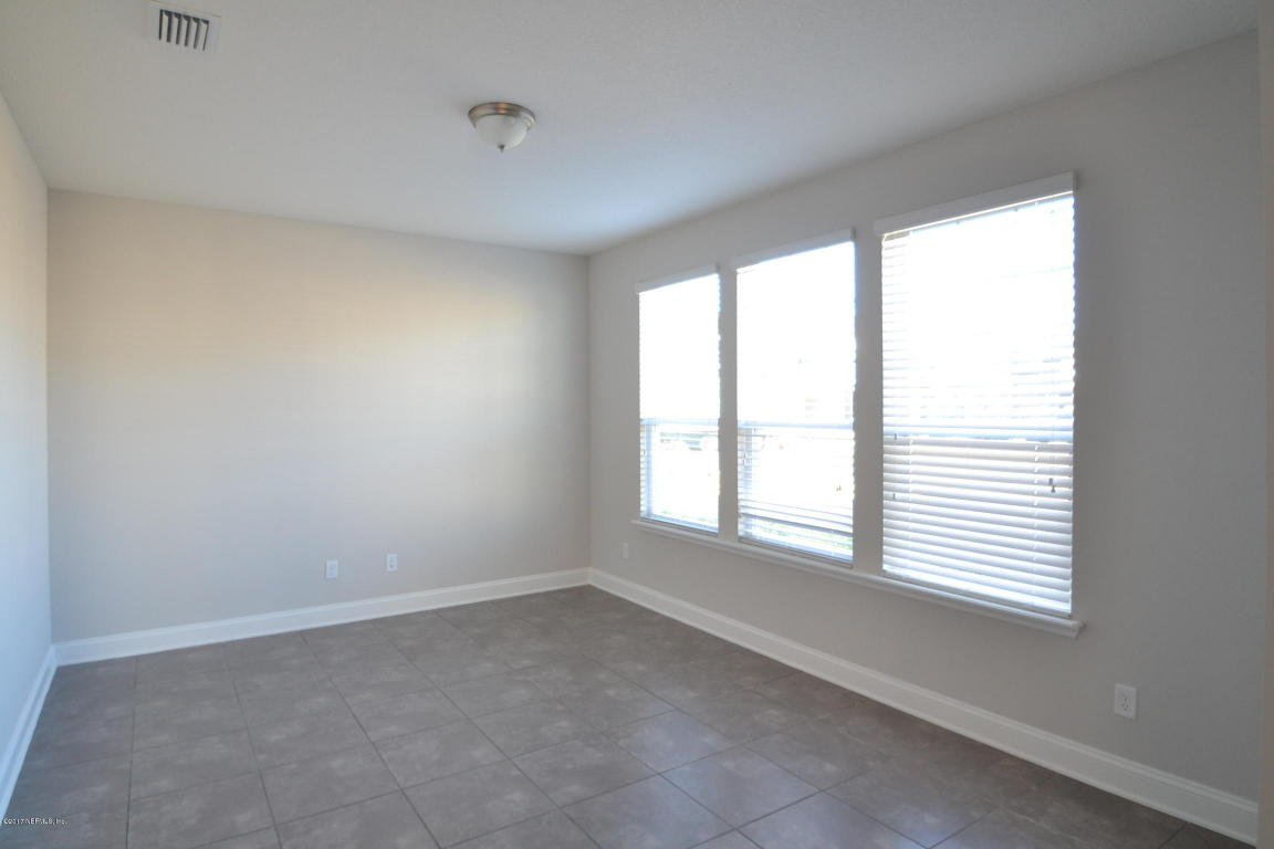 739 GROVER LN, Orange Park, FL 32065