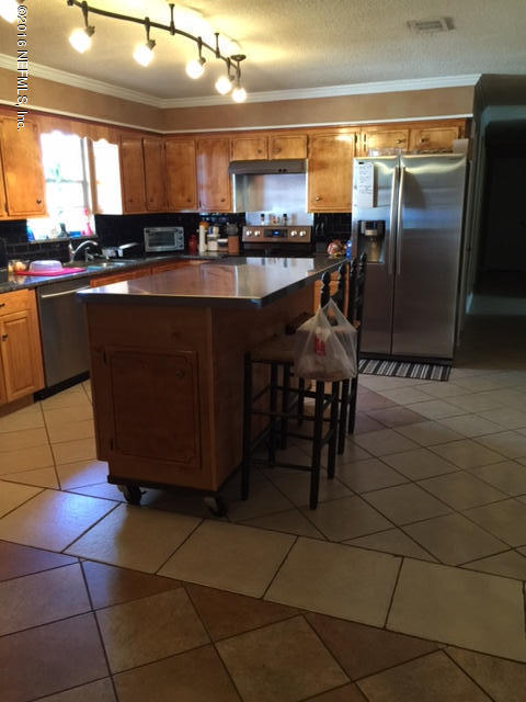 21Canterbury Ct, Orange Park, FL 32065