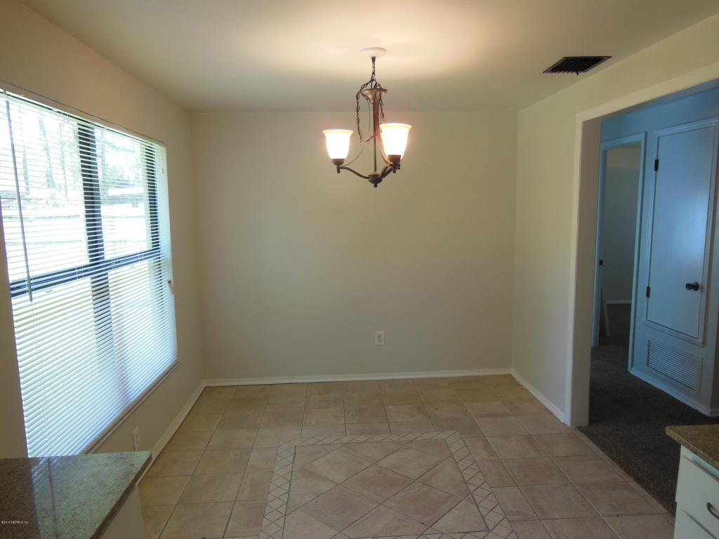 1654 EVERGREEN LN East, Middleburg, FL 32068