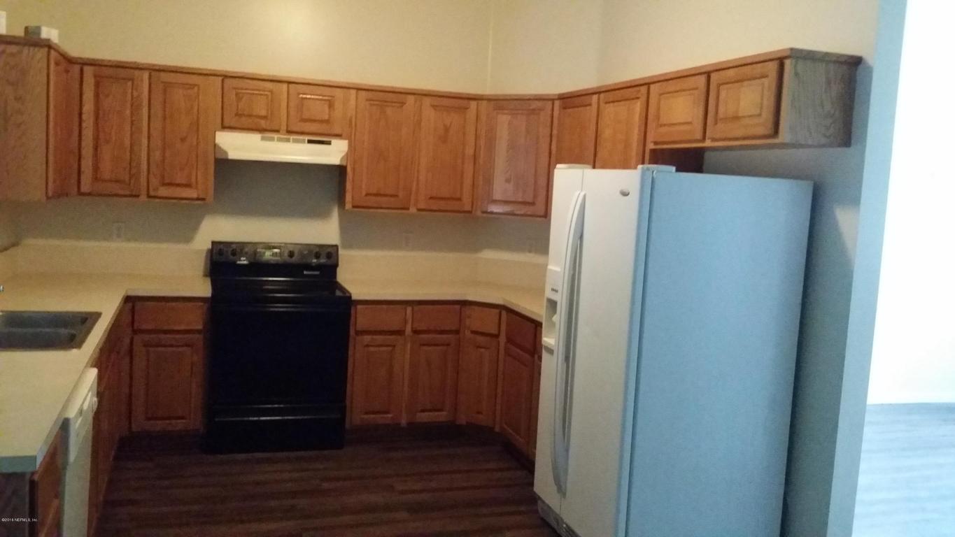 1211 SUMMER SPRINGS DR, Middleburg, FL 32068