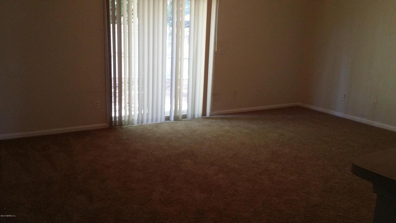 1211 SUMMER SPRINGS DR, Middleburg, FL 32068