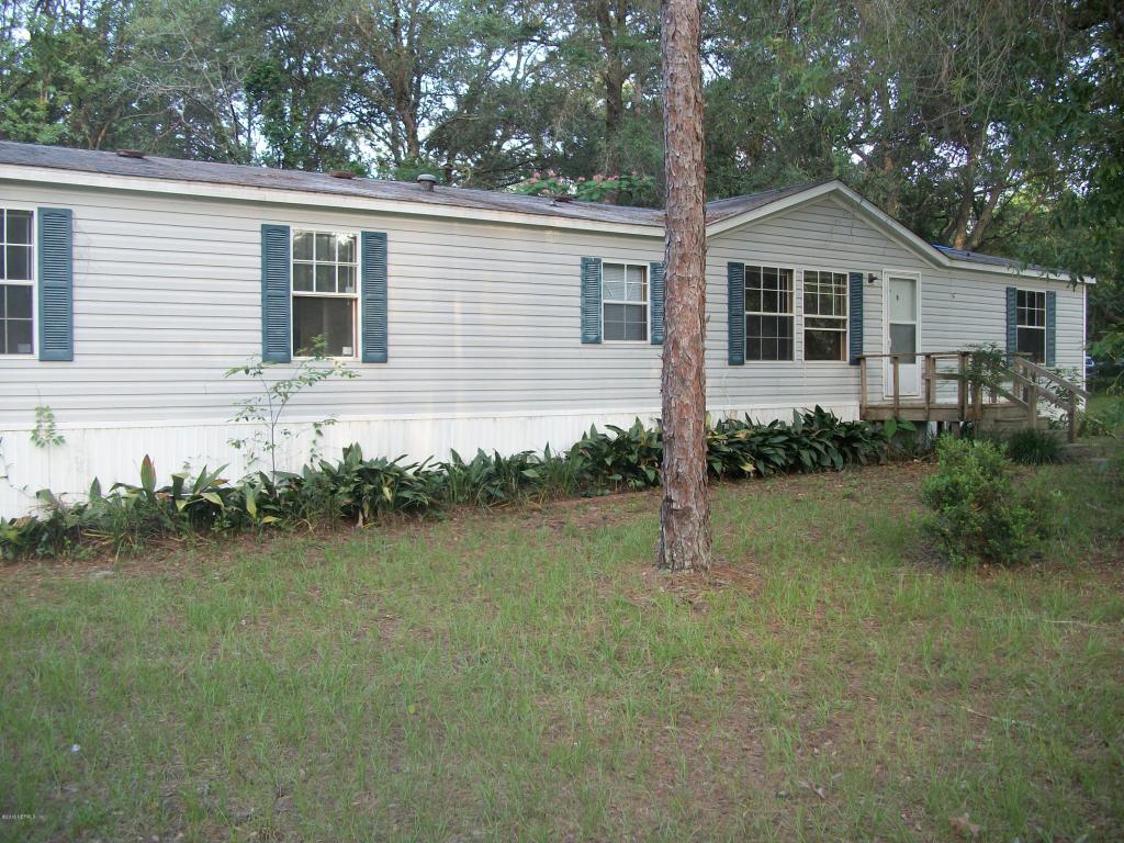32 BLUEBELL AVE, Middleburg, FL 32068