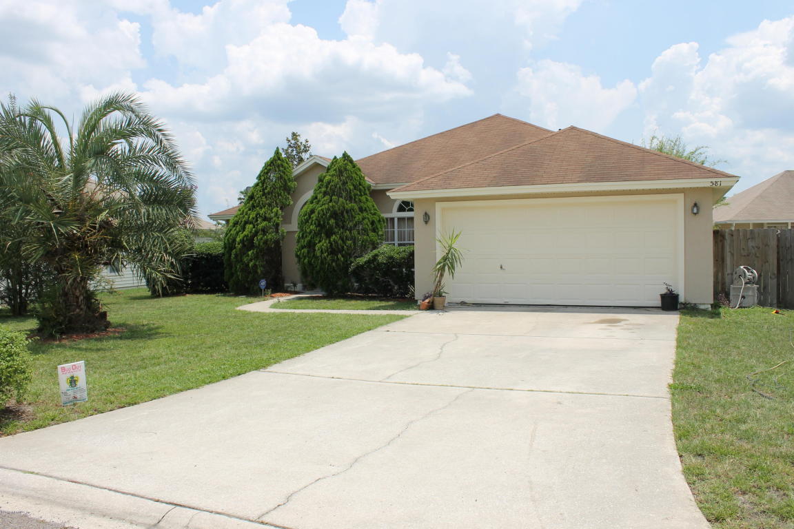 581 FALLEN TIMBERS DR, Orange Park, FL 32073