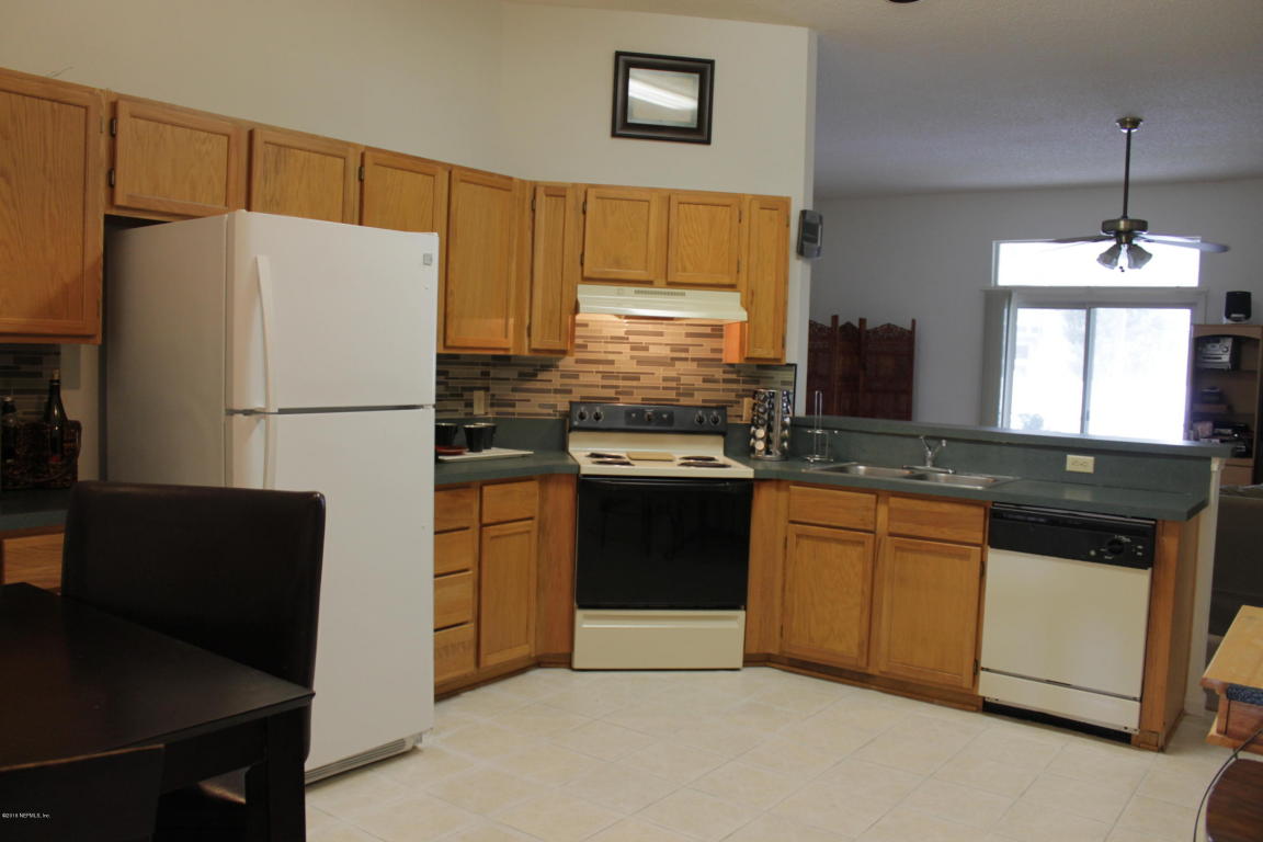 581 FALLEN TIMBERS DR, Orange Park, FL 32073