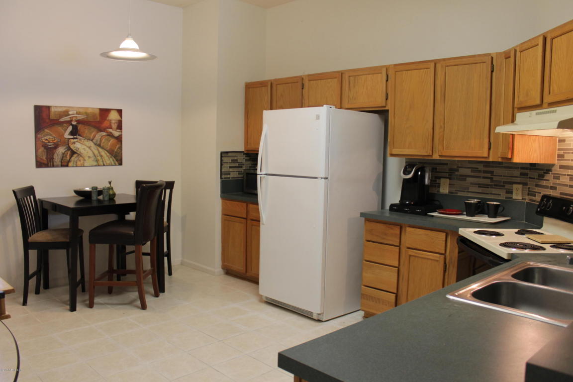 581 FALLEN TIMBERS DR, Orange Park, FL 32073