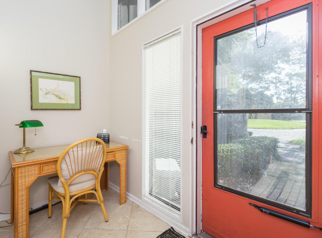 9914 SAWGRASS DR East, Ponte Vedra Beach, FL 32082