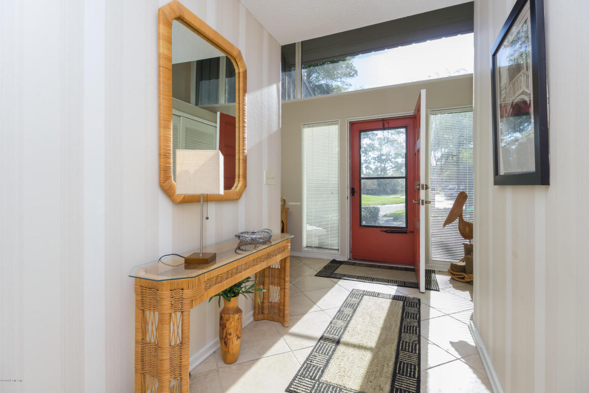 9914 SAWGRASS DR East, Ponte Vedra Beach, FL 32082