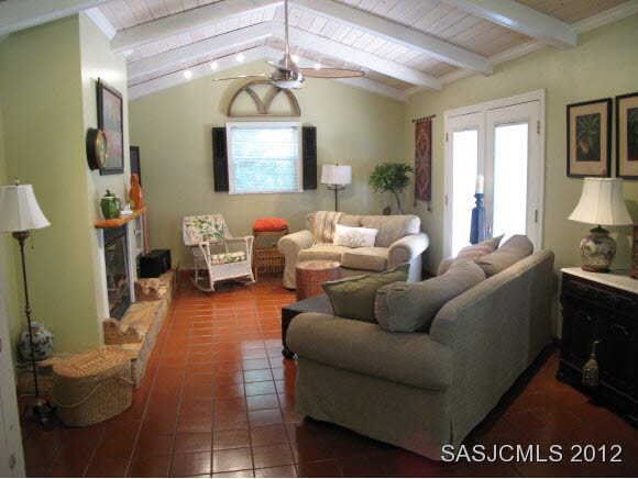 7 Loring St, St. Augustine, FL 32084