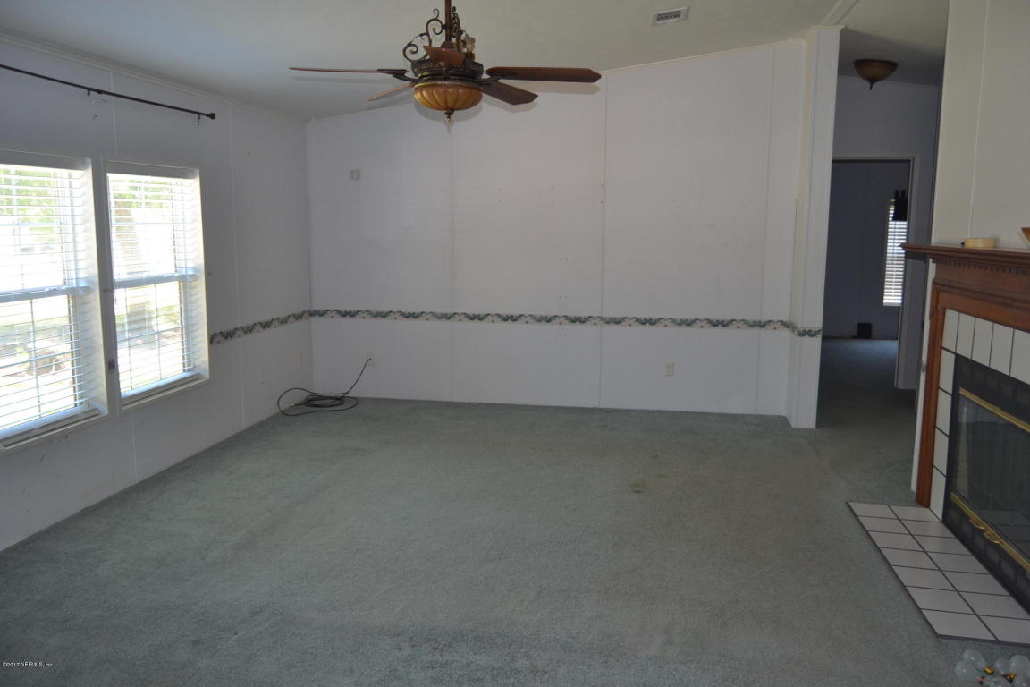 97261 EMERALD LN, Yulee, FL 32097