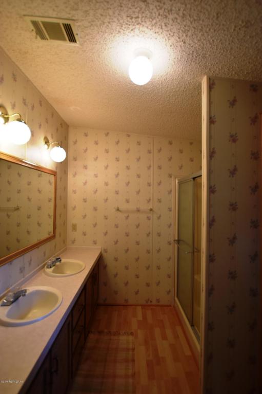 106 HUMMINGBIRD TRL, Crescent City, FL 32112