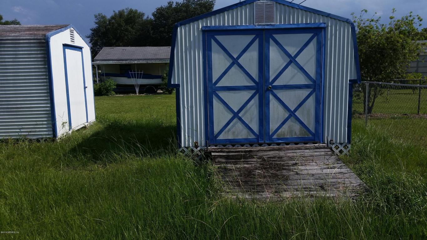 107 DOUGLAS ST, Crescent City, FL 32112