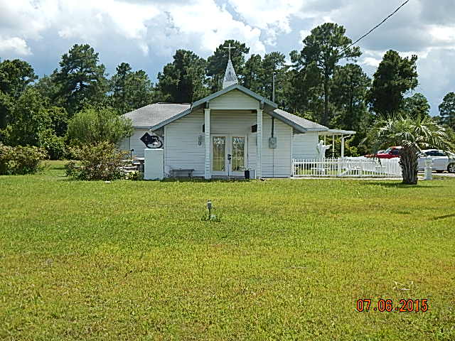 343 Old Highway 17, Crescent City, FL 32112