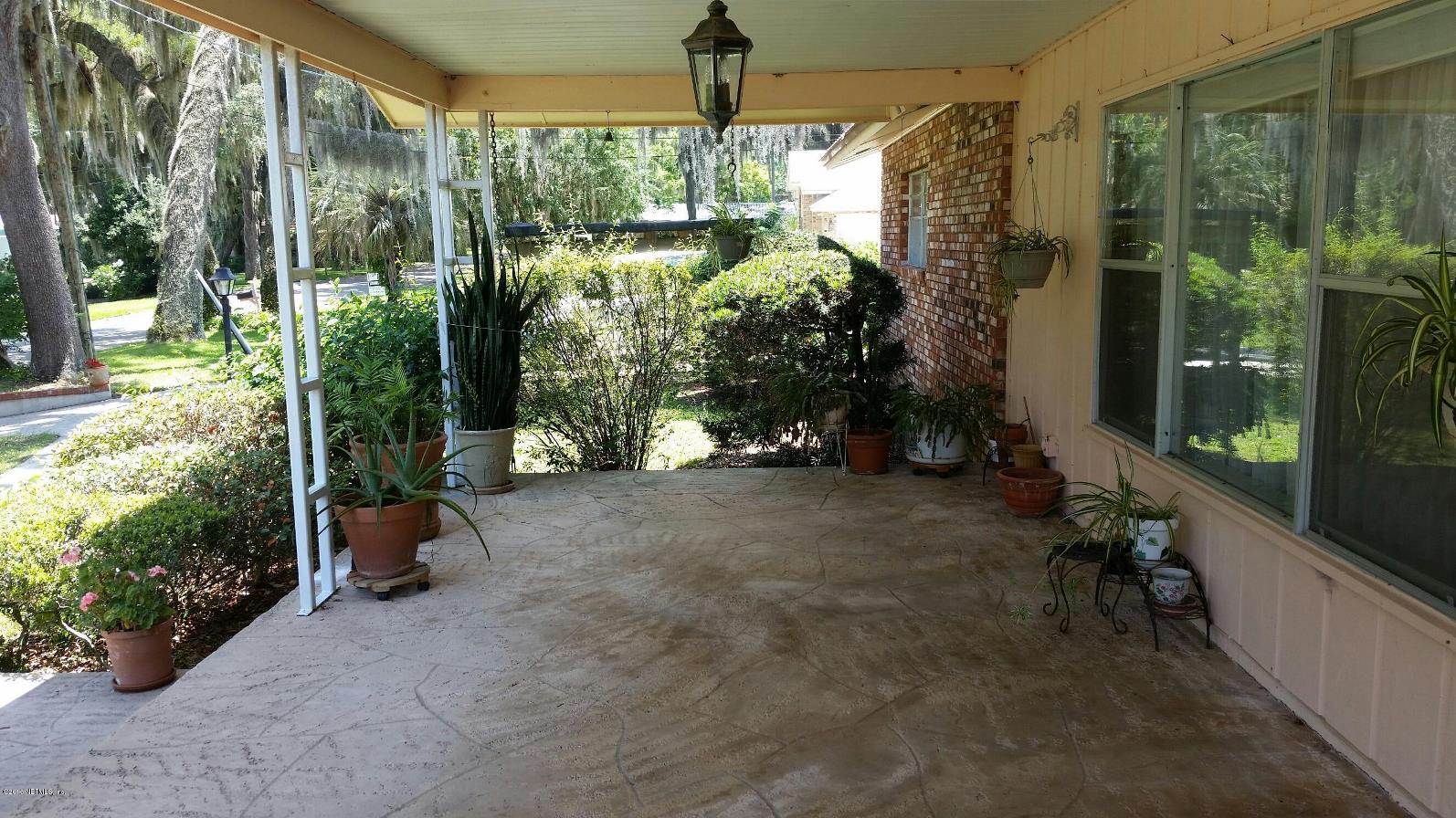 509 N Lake St, Crescent City, FL 32112