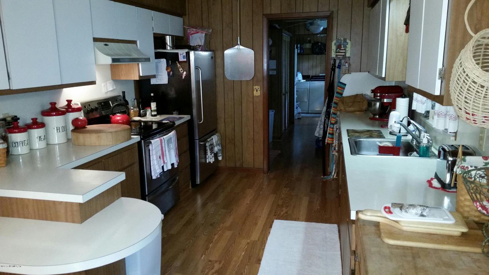 509 N Lake St, Crescent City, FL 32112