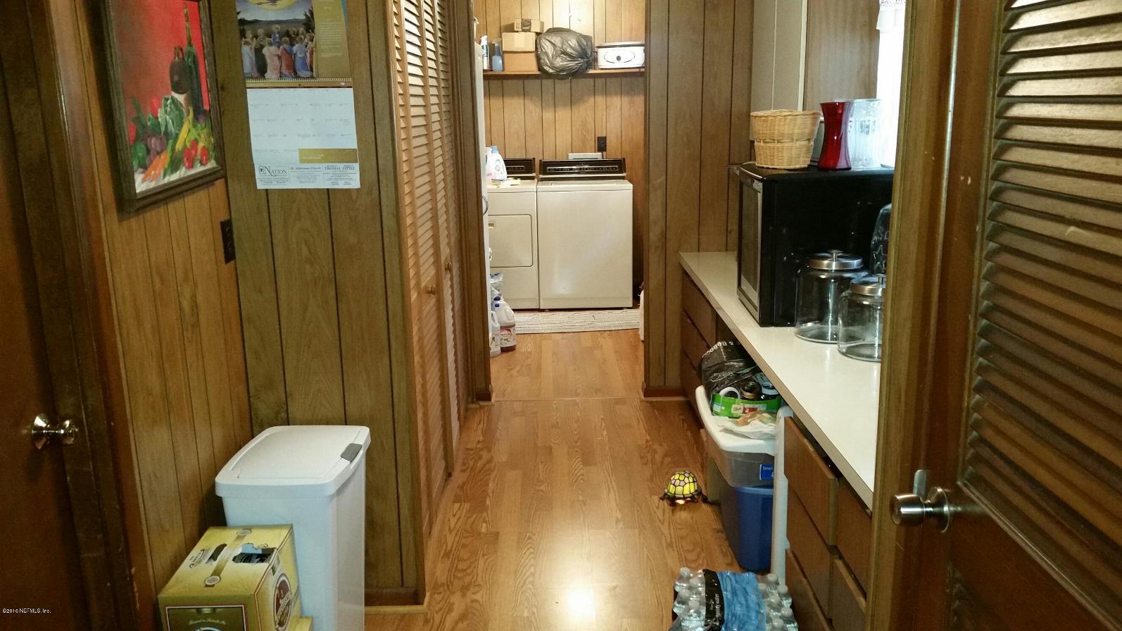 509 N Lake St, Crescent City, FL 32112