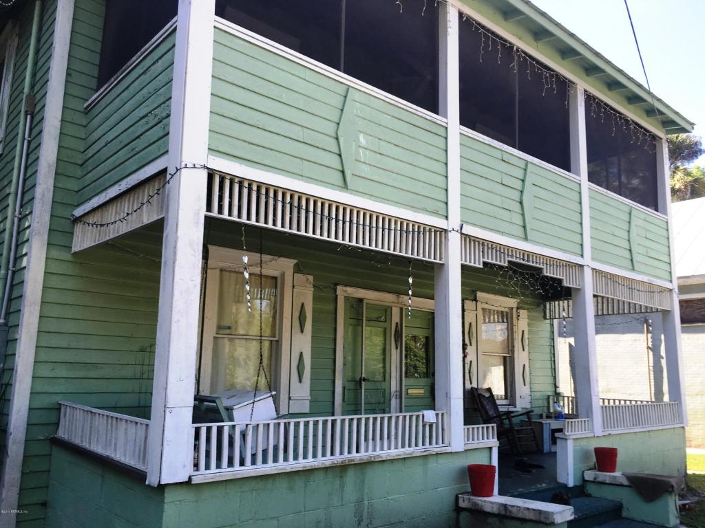 22 S. Main Street, Crescent City, FL 32112