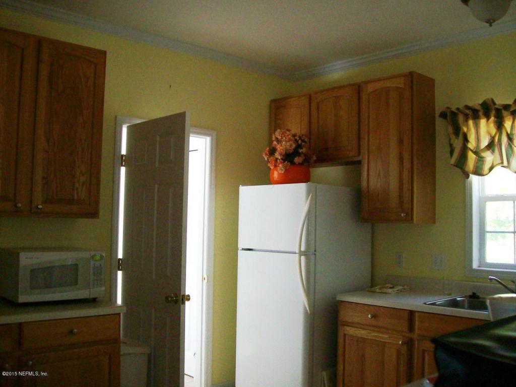 118 Hicks AVE, Crescent City, FL 32112