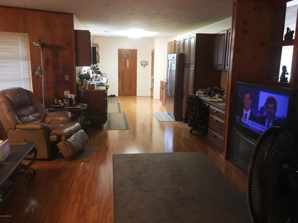 703 N. Lake Street, Crescent City, FL 32112