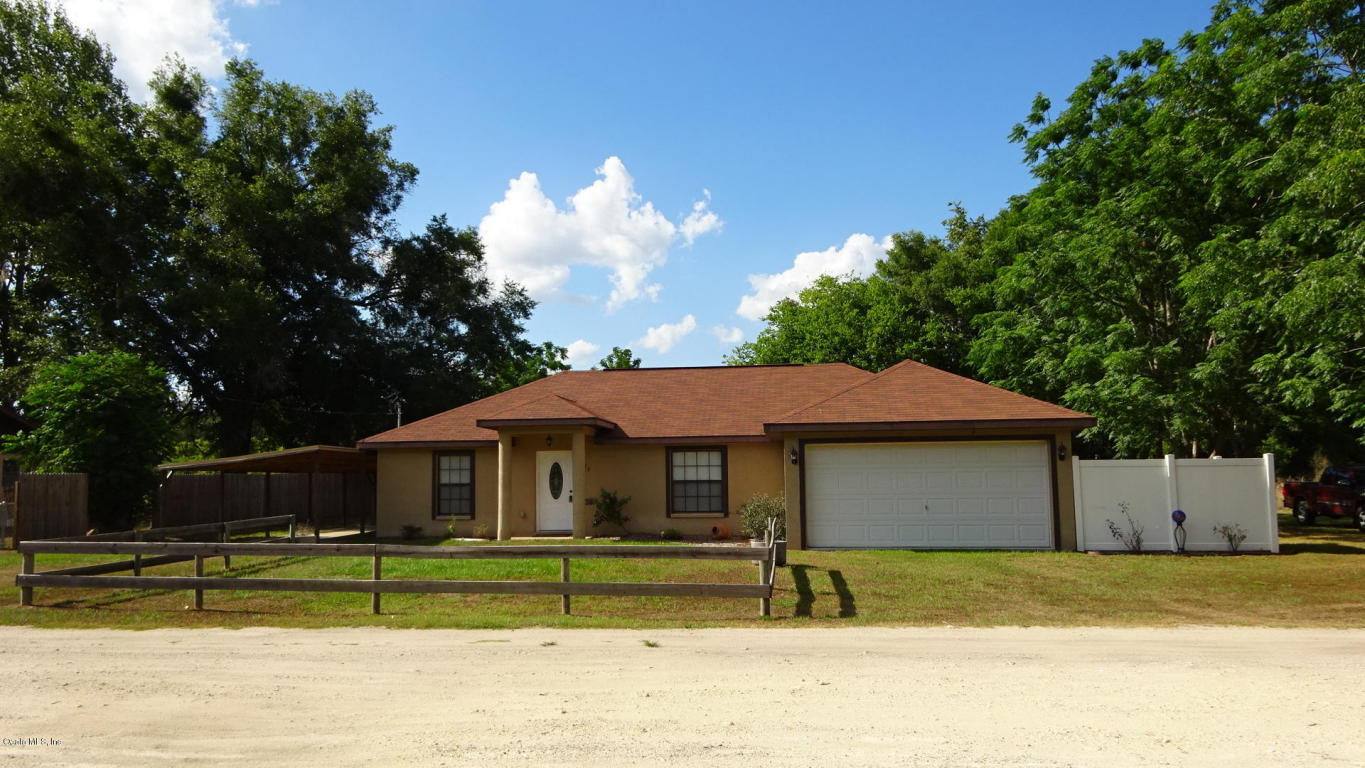 875 NW 124th Place, Citra, FL 32113
