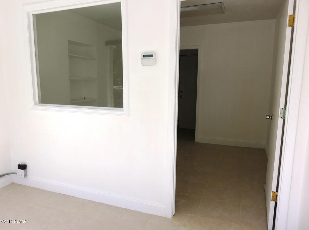 1529 S Ridgewood Avenue, Daytona Beach, FL 32114