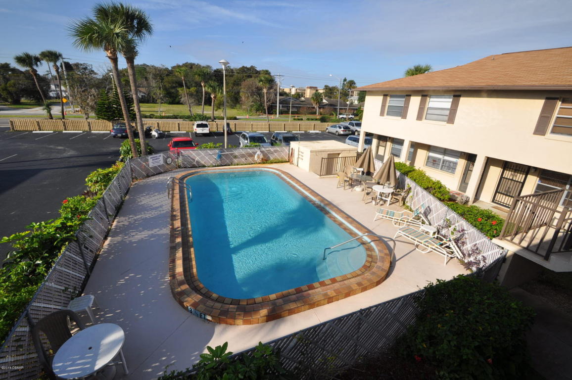 1351 S Ridgewood Avenue, Daytona Beach, FL 32114