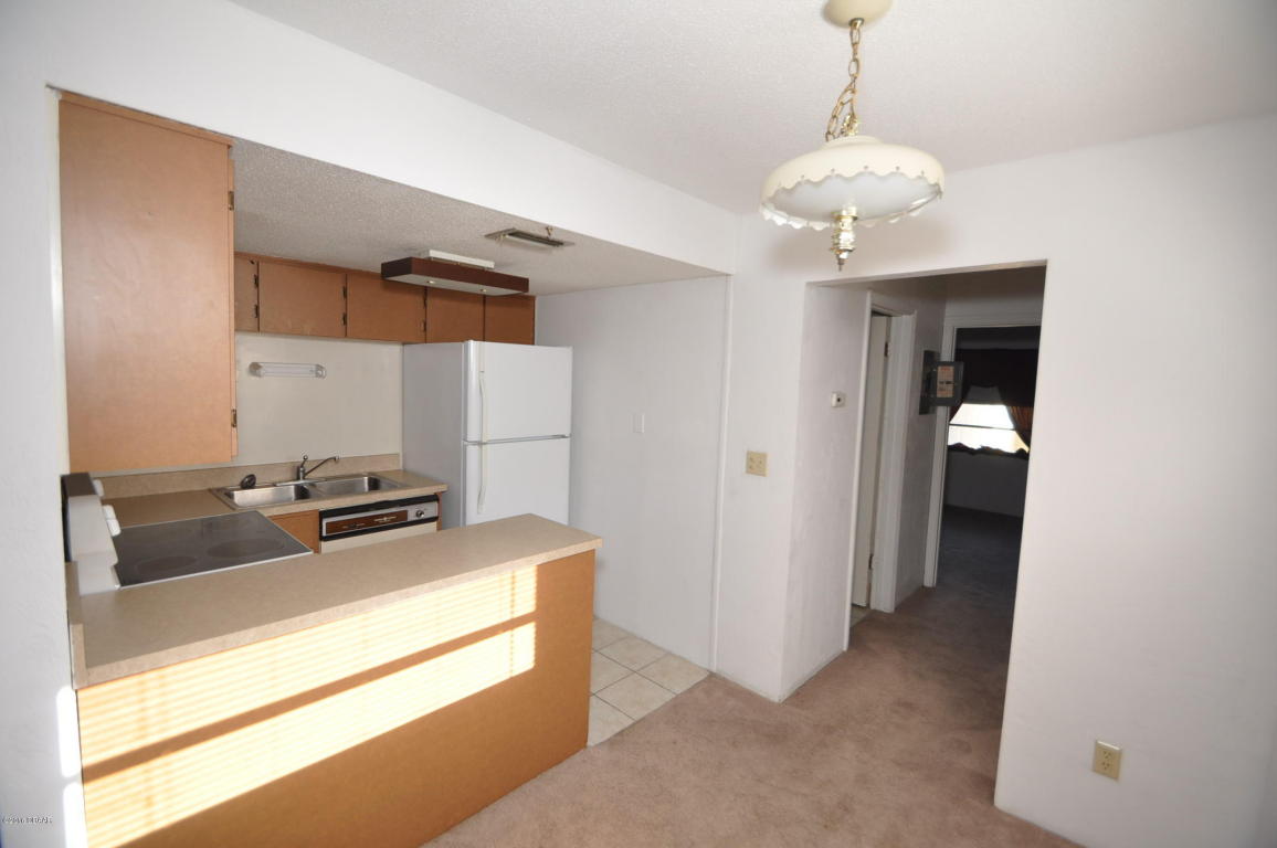 1351 S Ridgewood Avenue, Daytona Beach, FL 32114
