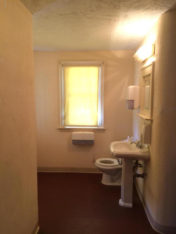 540 N RIDGEWOOD Avenue, Daytona Beach, FL 32114