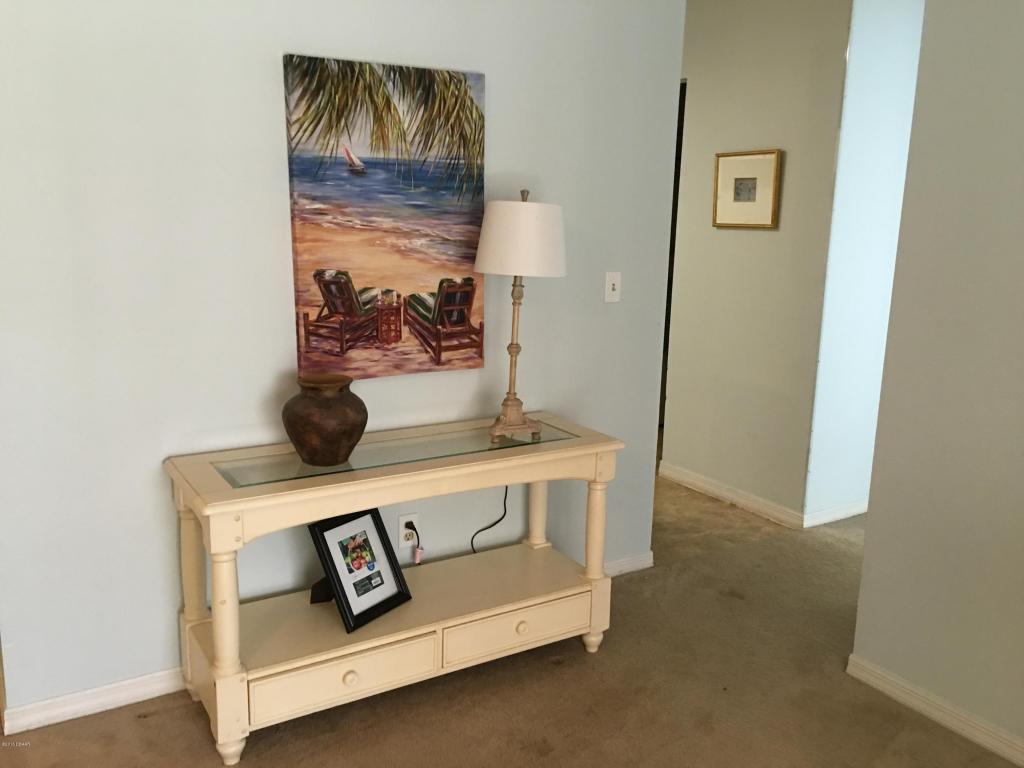 101 BENT TREE Drive, Daytona Beach, FL 32114