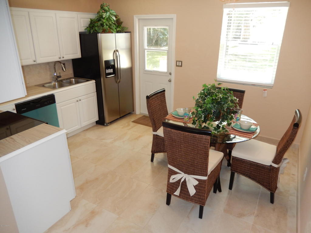 612 S Lanvale Avenue, Daytona Beach, FL 32114