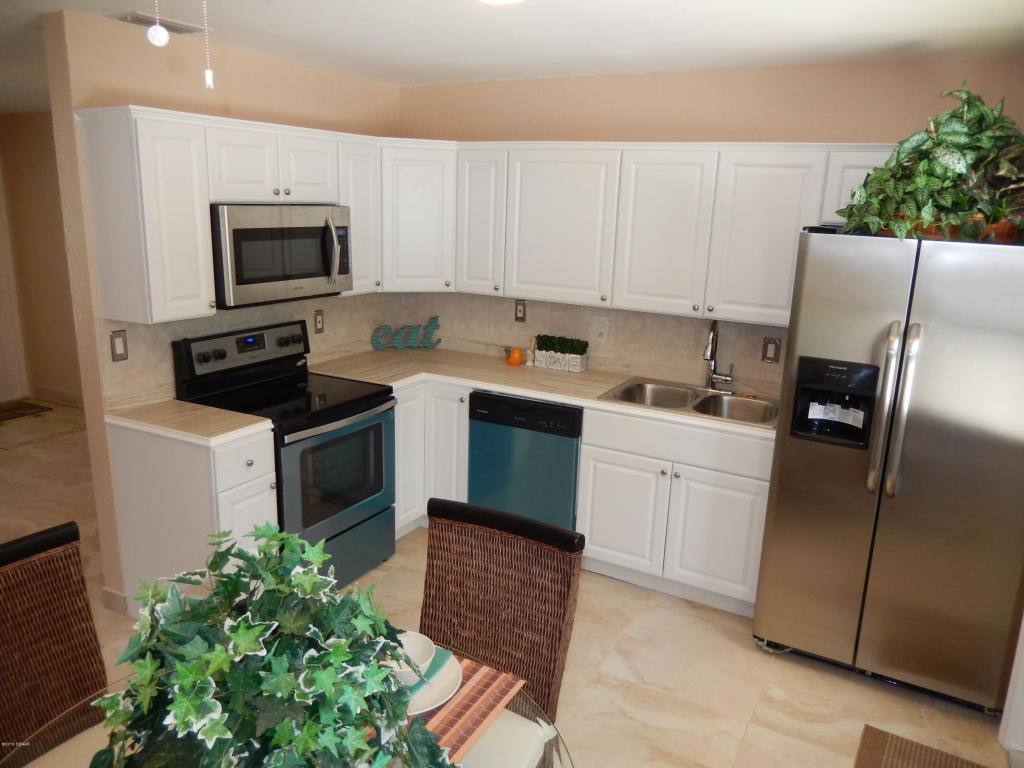 612 S Lanvale Avenue, Daytona Beach, FL 32114