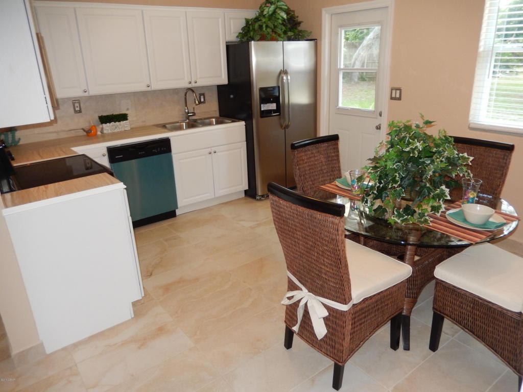 612 S Lanvale Avenue, Daytona Beach, FL 32114