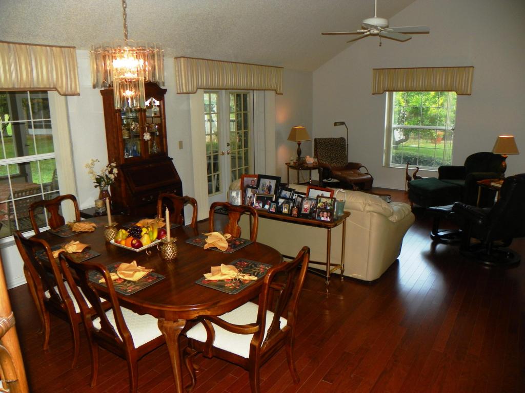 112 BARDMOOR Circle, Daytona Beach, FL 32114