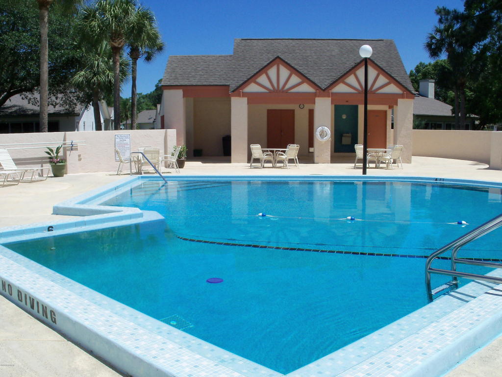 548 CROOKED STICK Drive, Daytona Beach, FL 32114