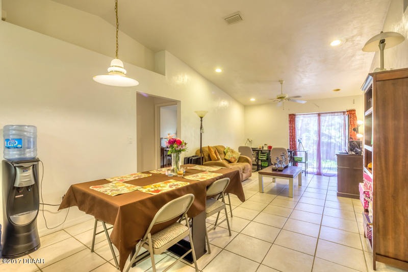 1572 Megan Bay Circle, Holly Hill, FL 32117