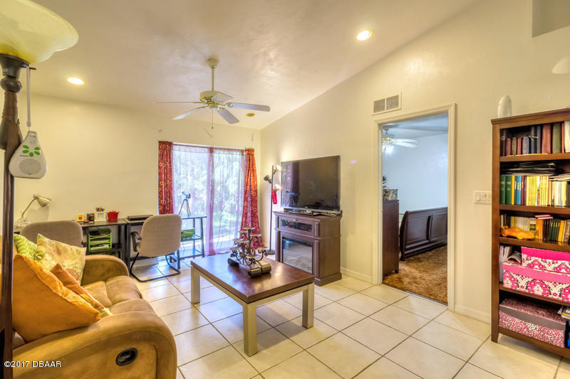 1572 Megan Bay Circle, Holly Hill, FL 32117