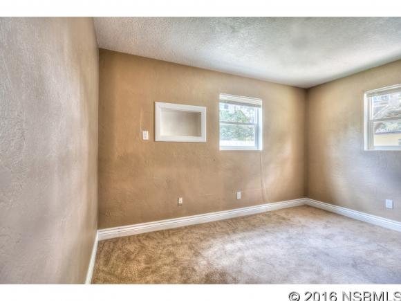 1223 10TH ST, Daytona Beach, FL 32117