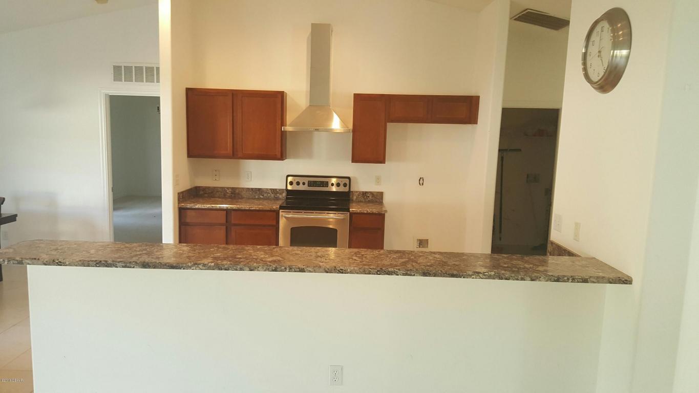 224 FOUNTAIN LAKE Boulevard, Daytona Beach, FL 32117