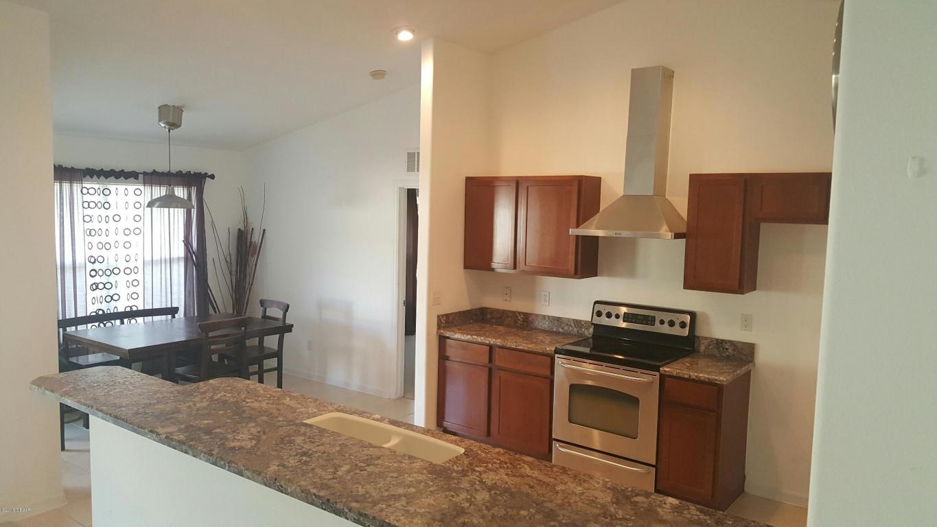 224 FOUNTAIN LAKE Boulevard, Daytona Beach, FL 32117
