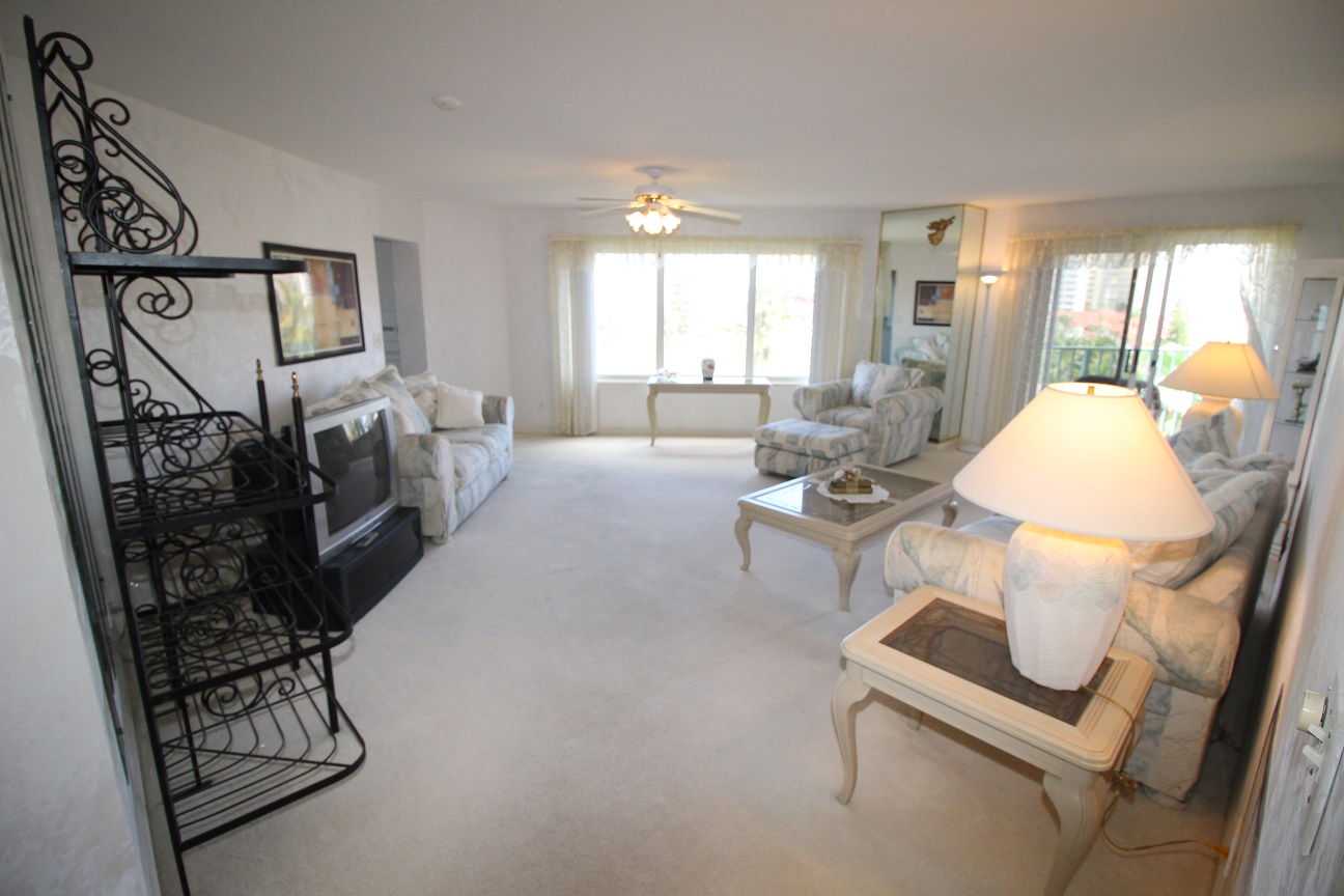 4 Oceans West Blvd, Daytona Beach Shores, FL 32118