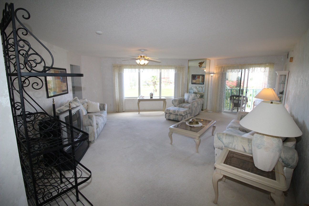 4 Oceans West Blvd, Daytona Beach Shores, FL 32118