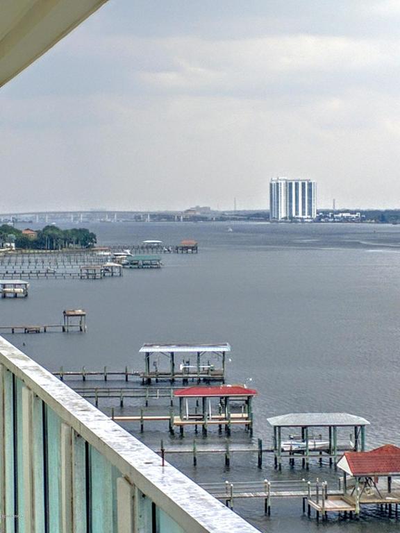 2711 N HALIFAX Avenue, Daytona Beach, FL 32118
