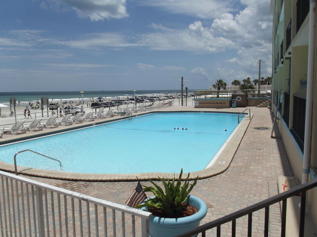 219 S Atlantic Avenue, Daytona Beach, FL 32118