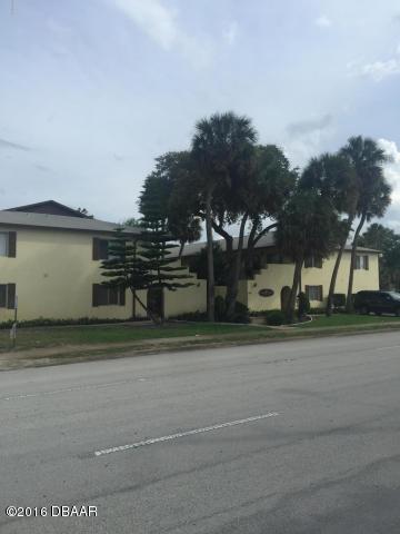 400 OAKRIDGE Boulevard, Daytona Beach, FL 32118