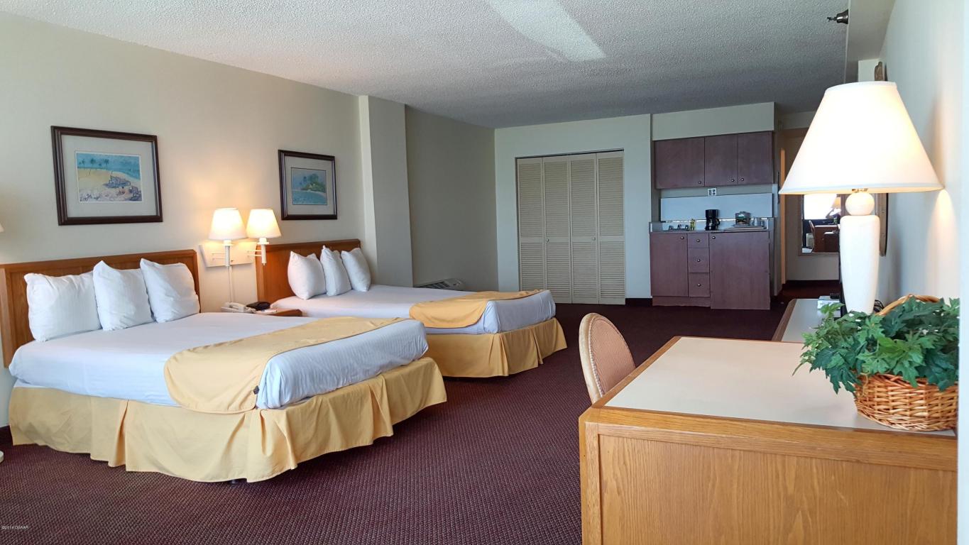 1909 S ATLANTIC Avenue, Daytona Beach Shores, FL 32118